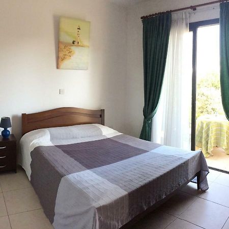 Faros Beach Apartment Paphos Extérieur photo