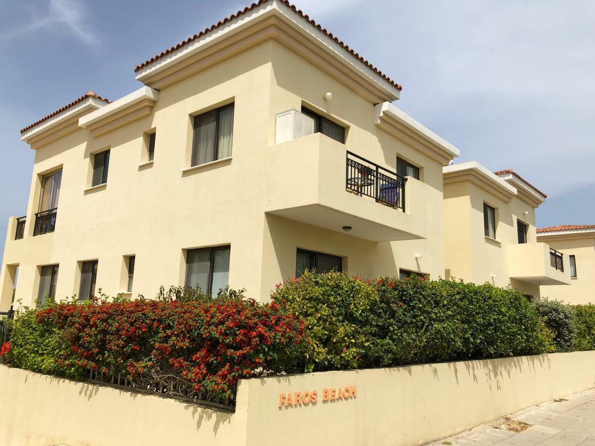 Faros Beach Apartment Paphos Extérieur photo
